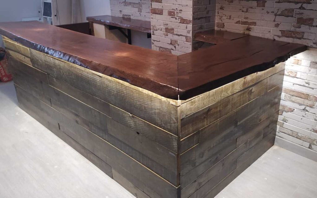 Tableros de madera maciza para mesas y encimeras