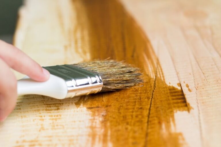 Tableros de madera maciza barnizados a medida en Madera Fina